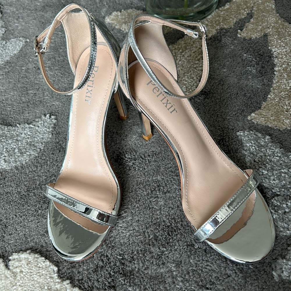 Metallic Strap Heel Sandal 🩶 - Picture 9 of 9